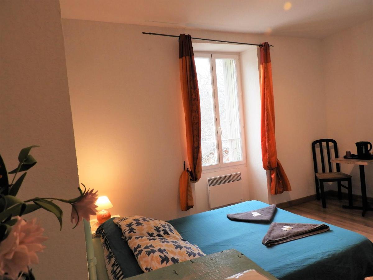 Le Relais Des Cavaliers * Villeneuve-d'Entraunes